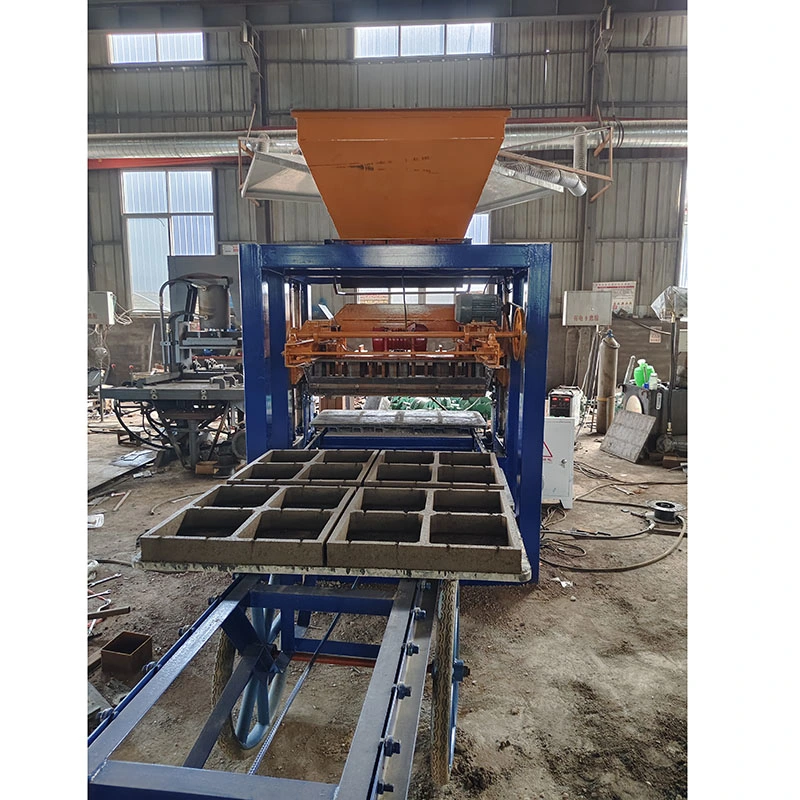 Qt4-24 Mechanical Vibration Cement Brick Making Machine Production Line