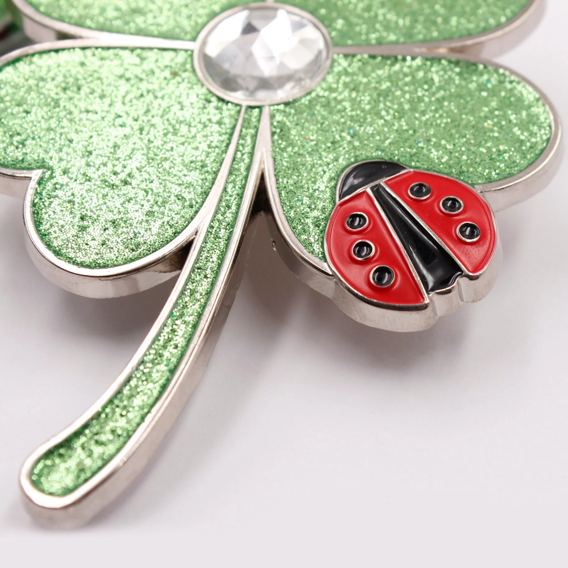 Wholesale/Supplier Diamond Clover Shaped Metal Pendant Keyring with Custom Landyard