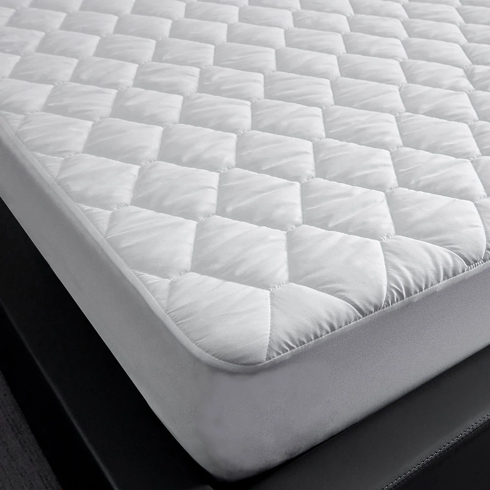 Wholesale/Supplier Waterproof Bed Mattress Quilted Cover Padded Foam Leak-Proof Back