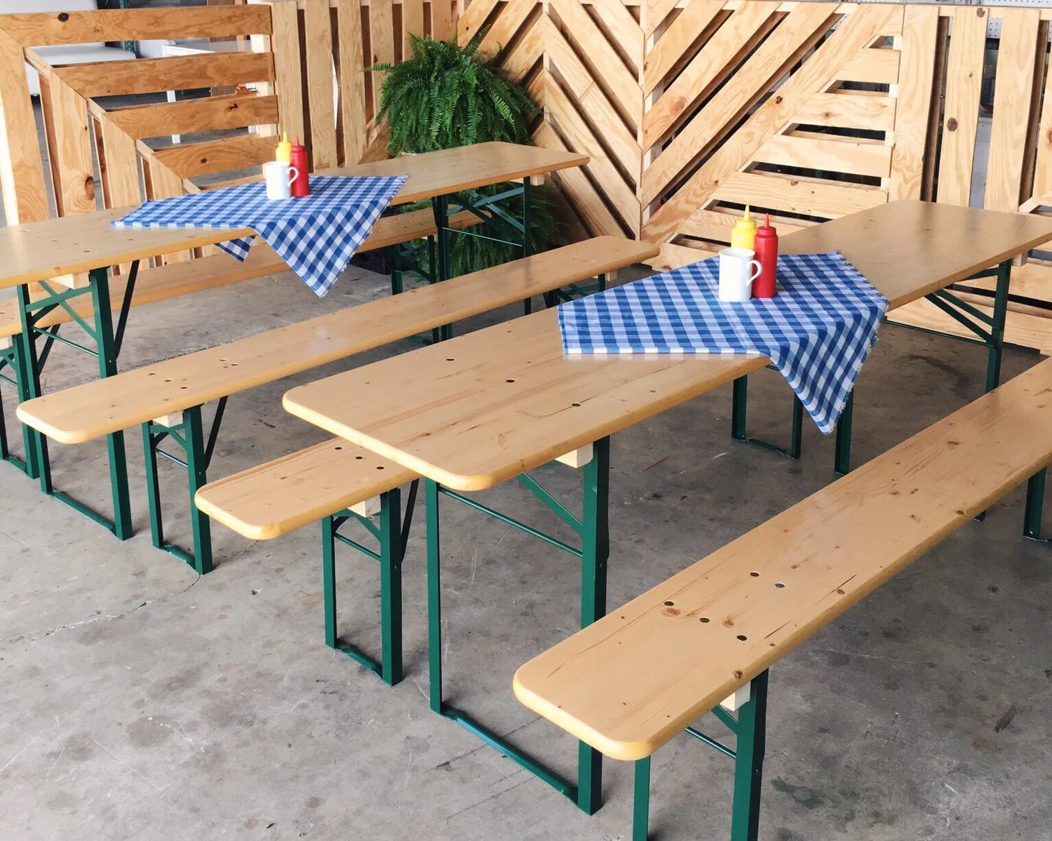 Hochwertige Outdoor Folding Patio Holz Picknick Bier Gartentisch Setzen