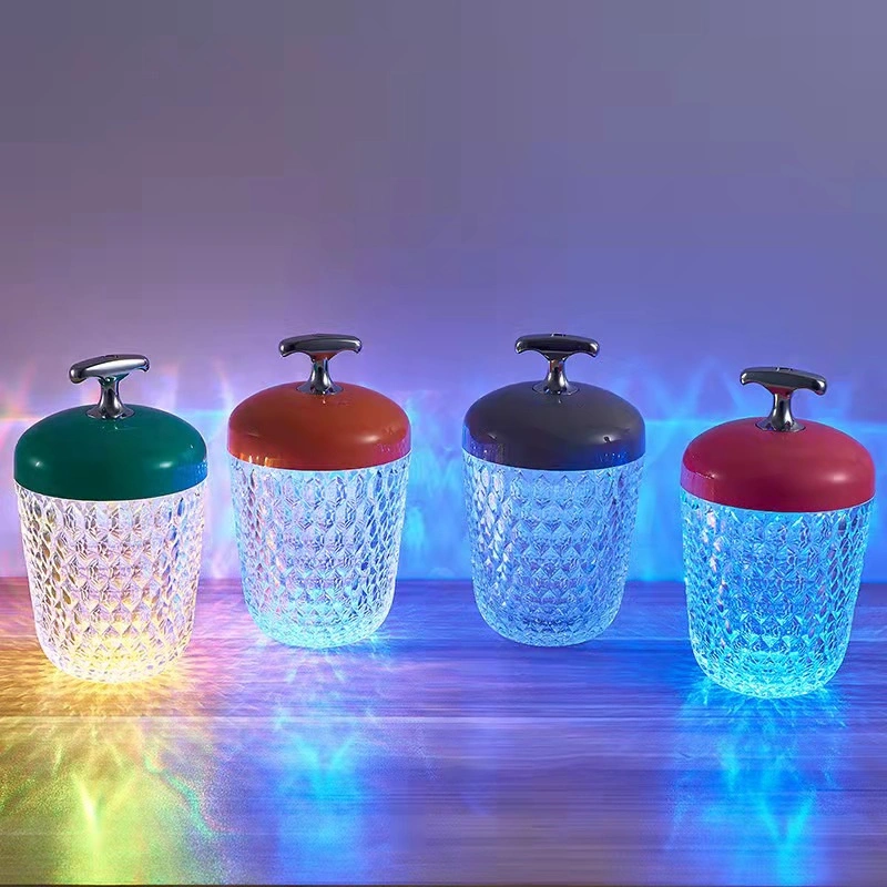 Portátiles modernos decorativos inteligente Batería de litio operado cambiante RGB LED Lámparas de decoración de restaurantes de la cama con 3-El Color de luz cálida de las luces de luz fría