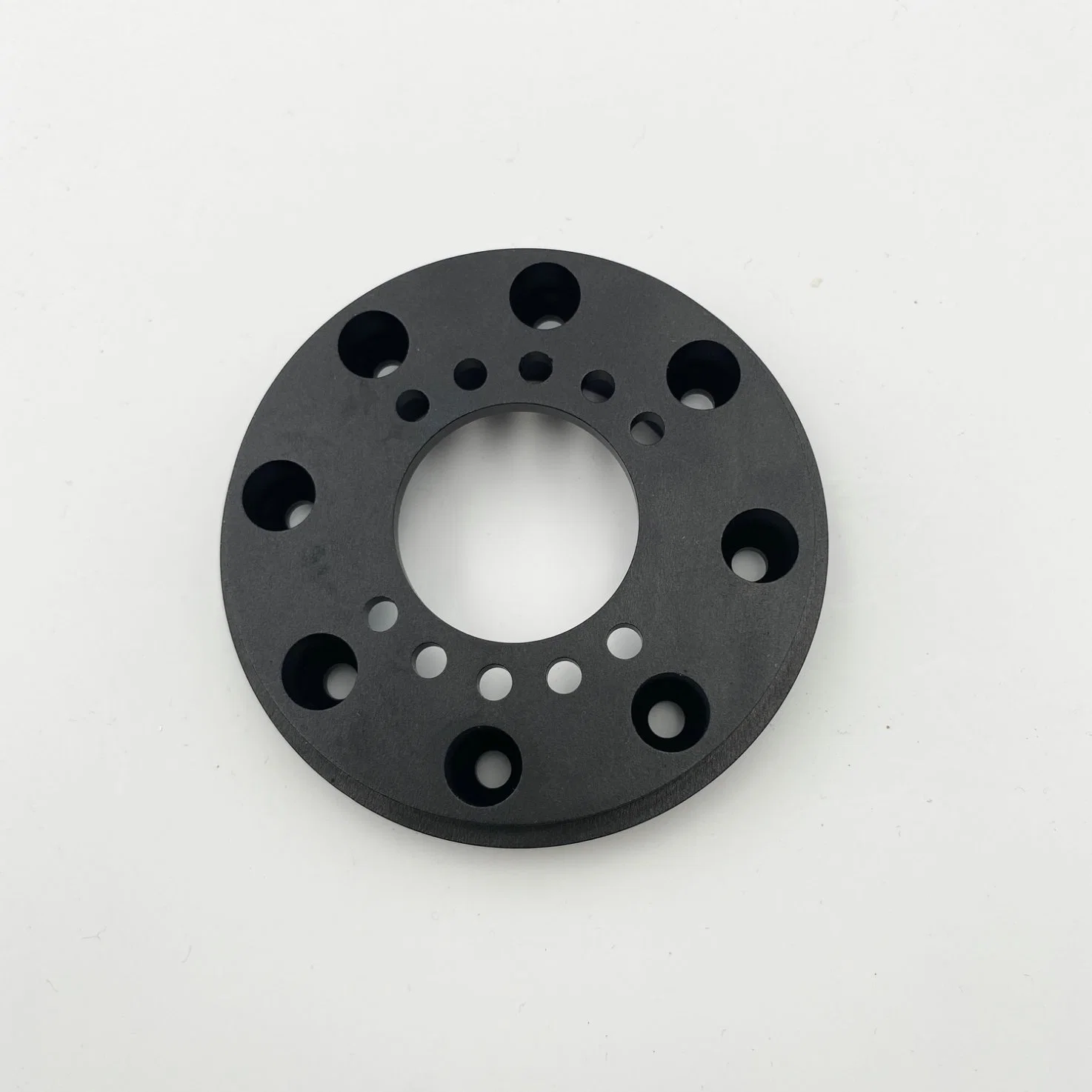 تصنيع المعدات الأصلية (OEM) الدقة المخصصة الدقة الأسود طبقة من الألومنيوم المؤين CNC الدراجة الكهربائية الأجزاء