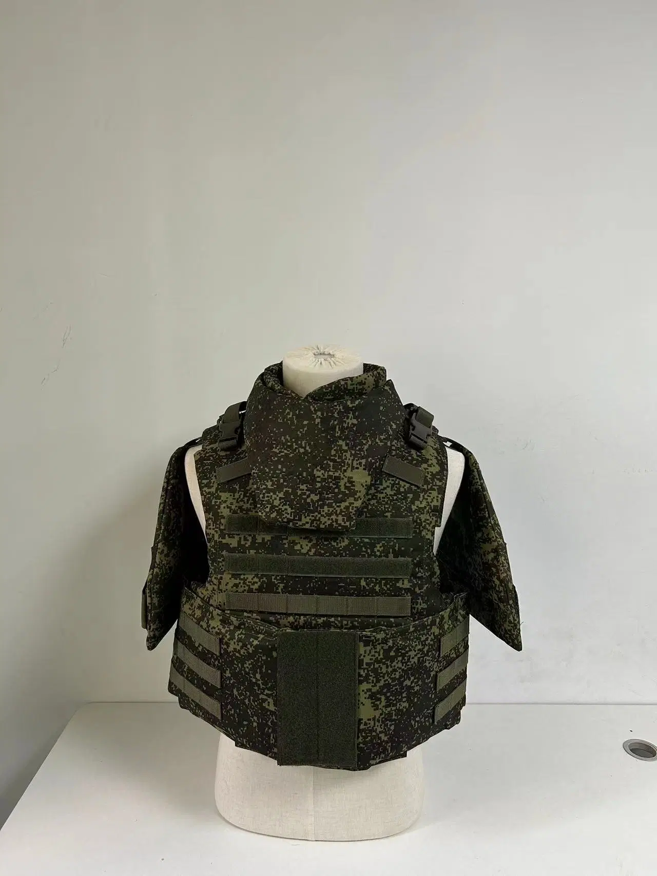 Full-Protective PE Bulletproof Tactical Vest M66