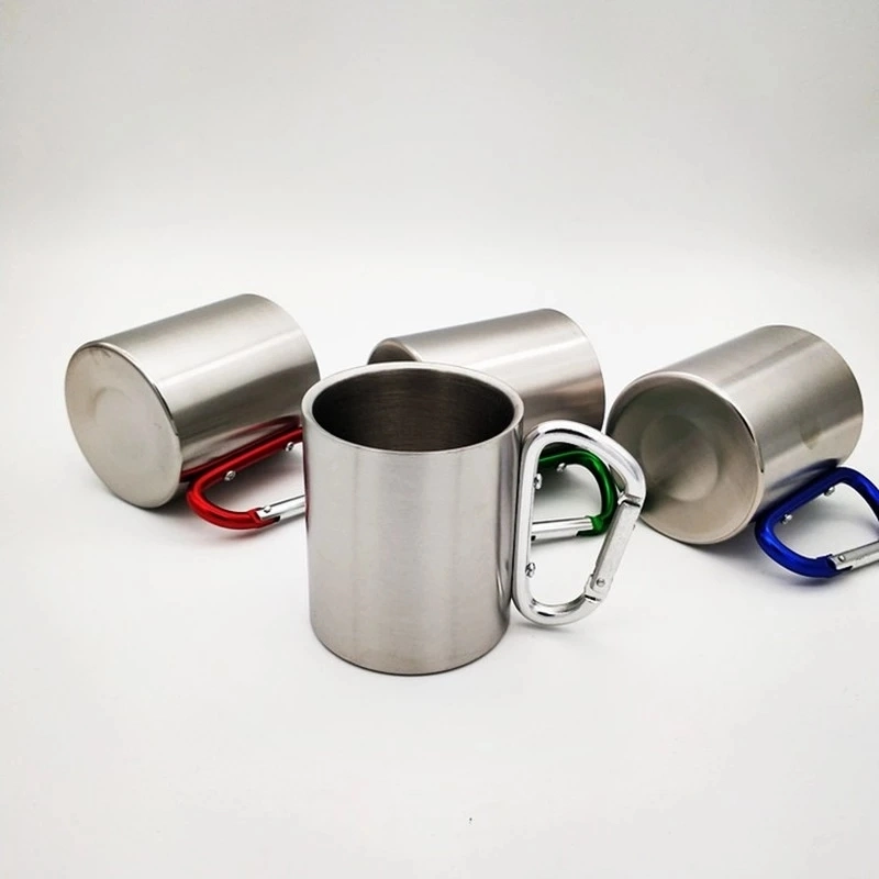 Custom Logo Camping Copa de acero inoxidable Carabiner gancho mango Picnic Taza portátil de té taza de café para excursiones al aire libre Drinkware