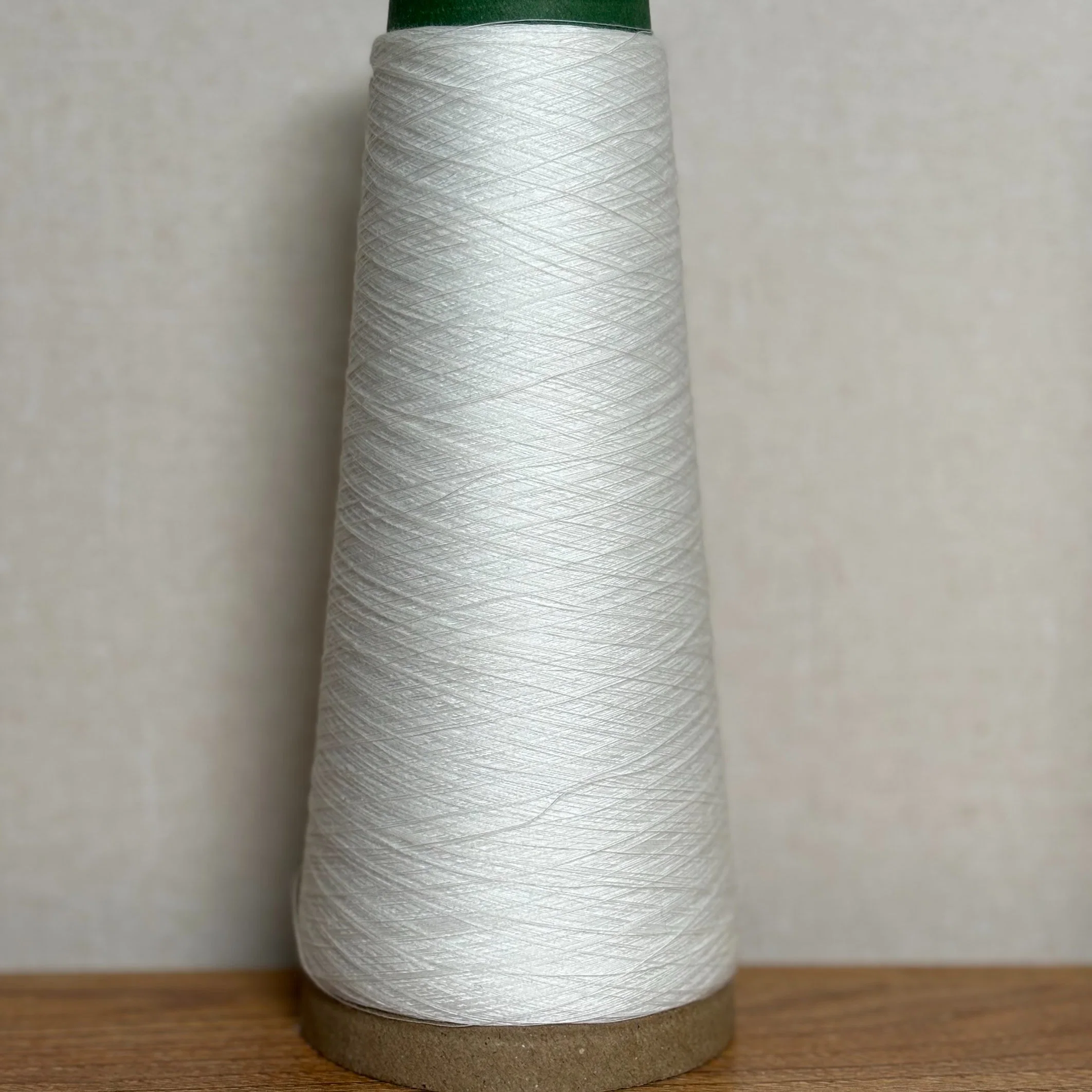 Seaweed Silk Yarn and Bleached White Yarn for Woven and Knitting-Coffeesilk&reg; -Seaweed Fabrics