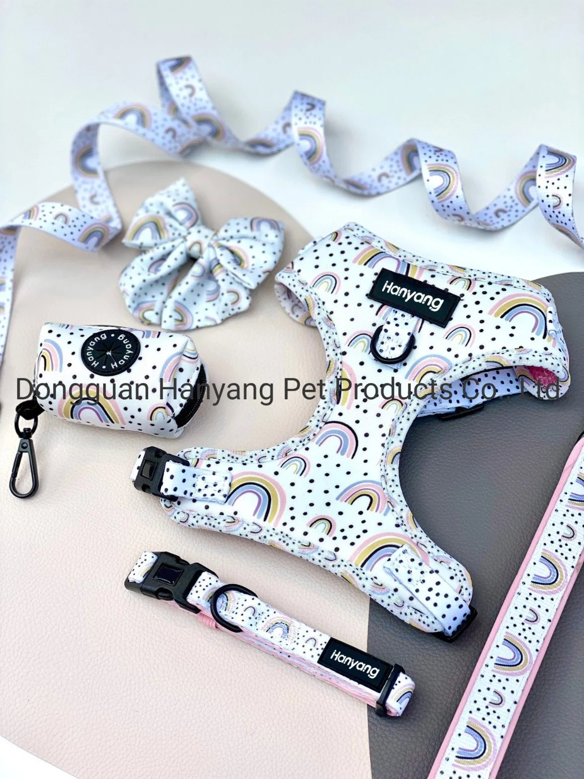 Hanyang 2023 Dog Harness Manufacturer Soft Neoprene Personalized Custom Adjustable Pet Dog Harness with Dog Leash Collar and Poop Bag Holder Bowtie