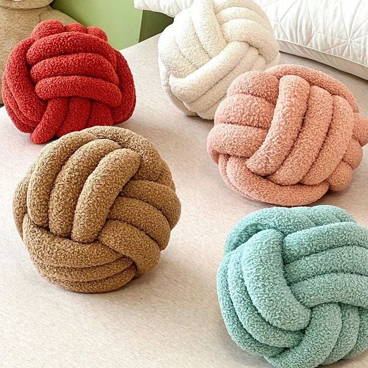 Wholesale/Supplier Teddy Velvet Pillow Bed Cushion Car Pillow Sofa Living Room Cute Spherical Bay Window Knotted Throw Pillow