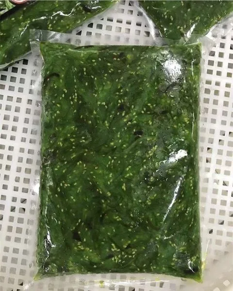 Ensalada de algas congeladas ensalada de algas marinas con sazonada japonesa