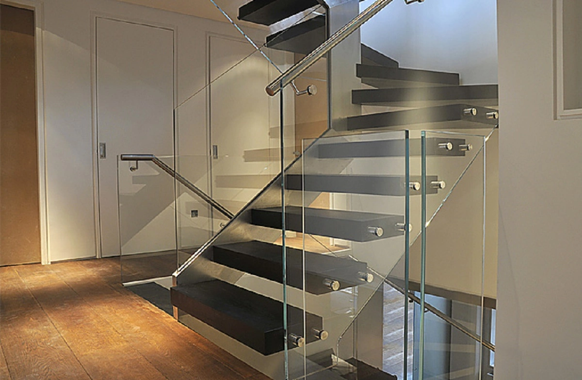 China Supplier Stainless Steel and Oak Wood Staircase with Best Price