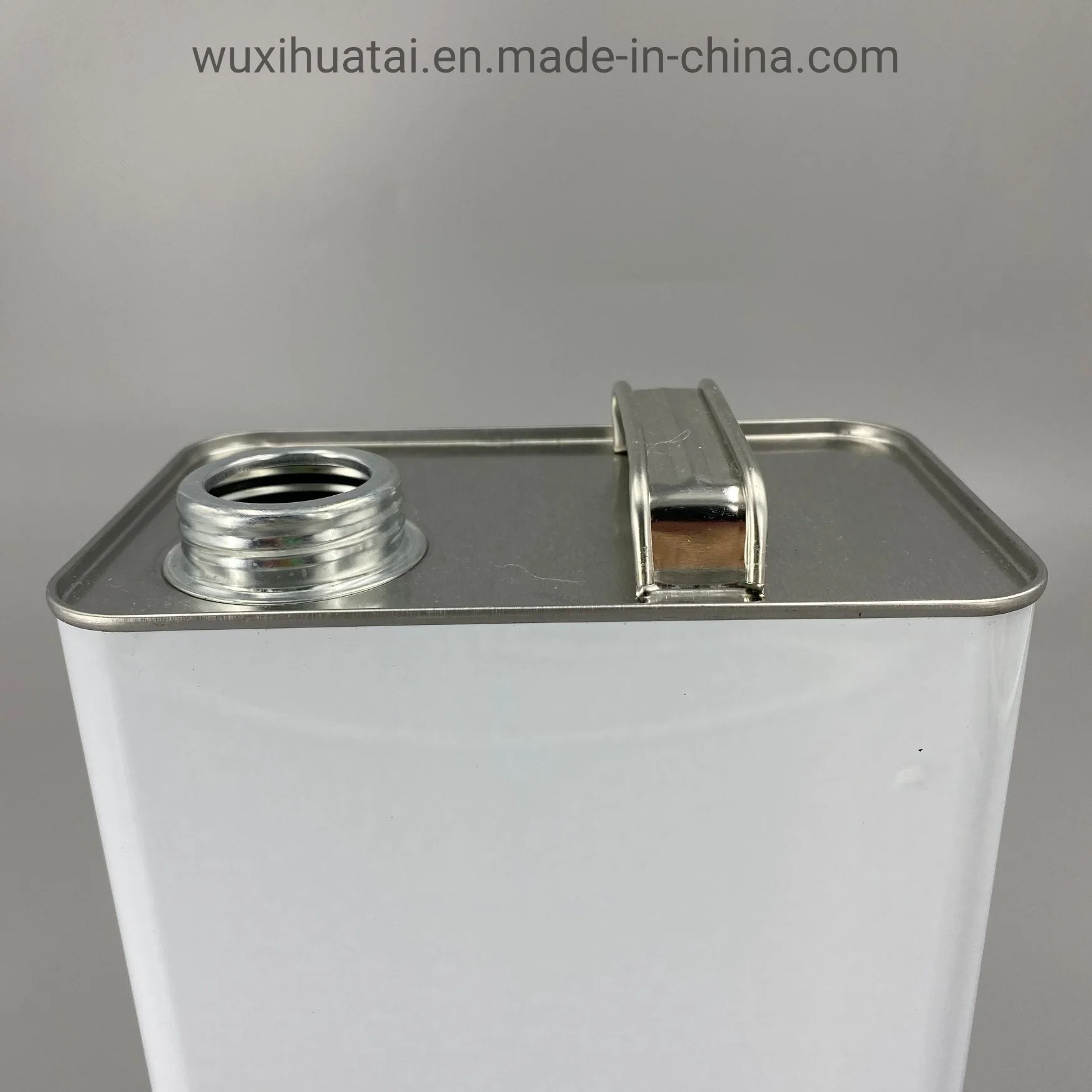 Gallon Square F-Style Tin Can, White Color Container Box Packing The Engine Oil