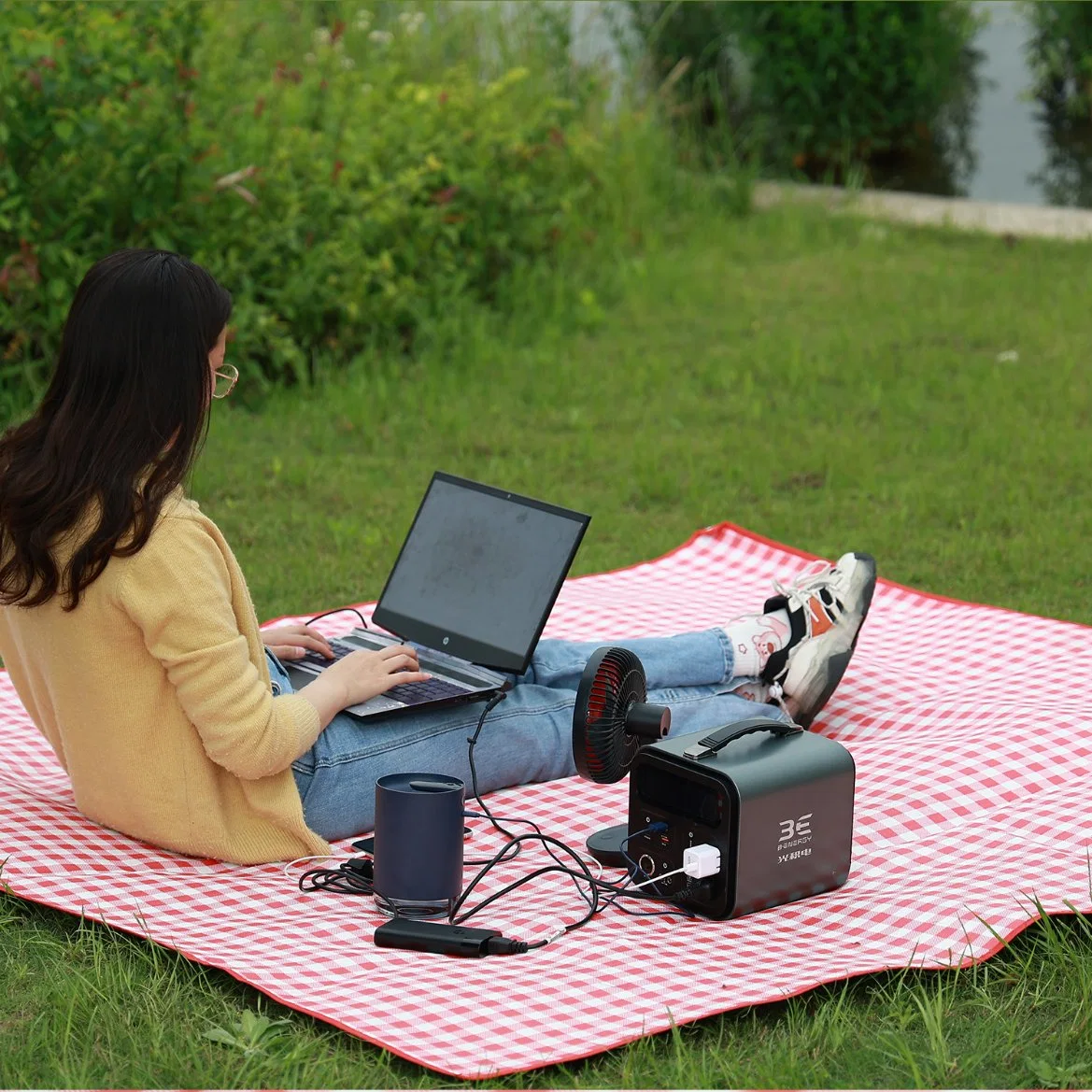 Solar Battery UPS MPPT Lithium  DC AC Portable Mobile /Laptop Charging Power For Camping  Light