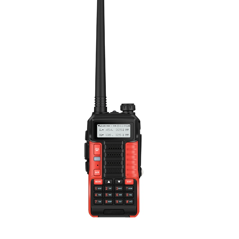 أحدث طراز راديو Baofeng UV-6بالإضافة إلى ووكي توكي ثنائي الاتجاه 8W 128CH جهاز الإرسال والاستقبال الذي يتم التعامل معه