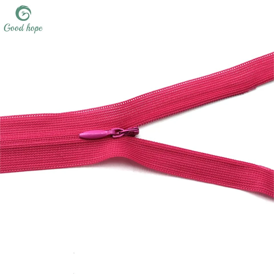 Zipper Supplies Assorted Colors Durable Nylon Plastic Coil Teeth Zippers with Metal Zipper Pulls