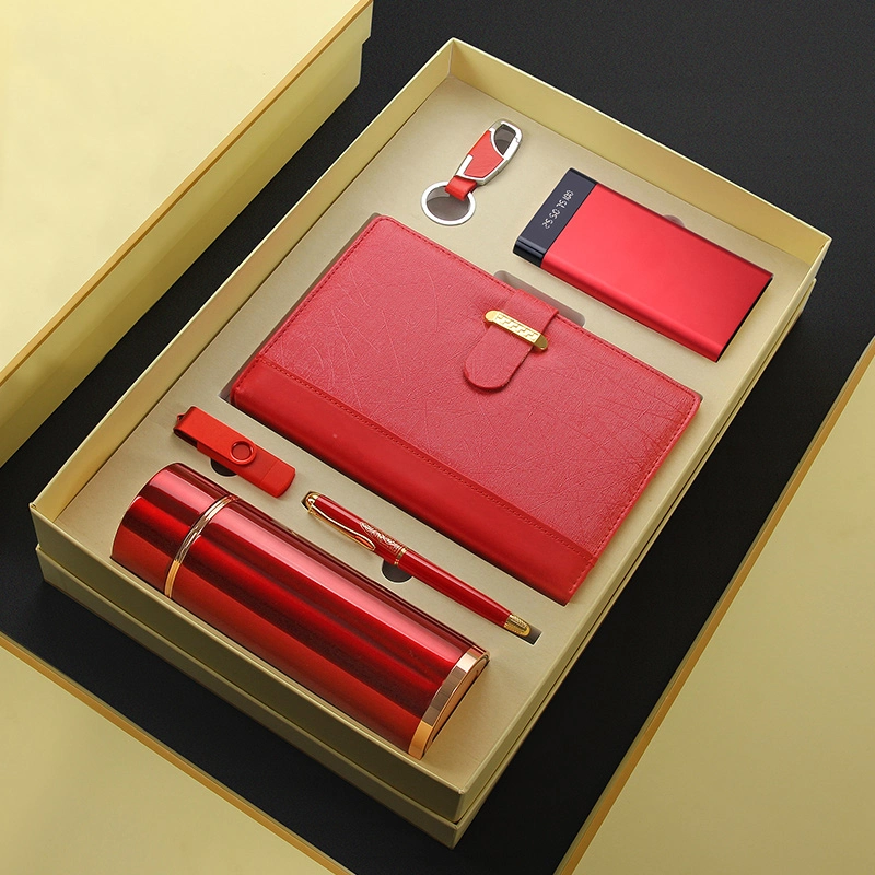 Customized Logo Wholesale/Supplier Gift Set with Notebook Flask Power Bank