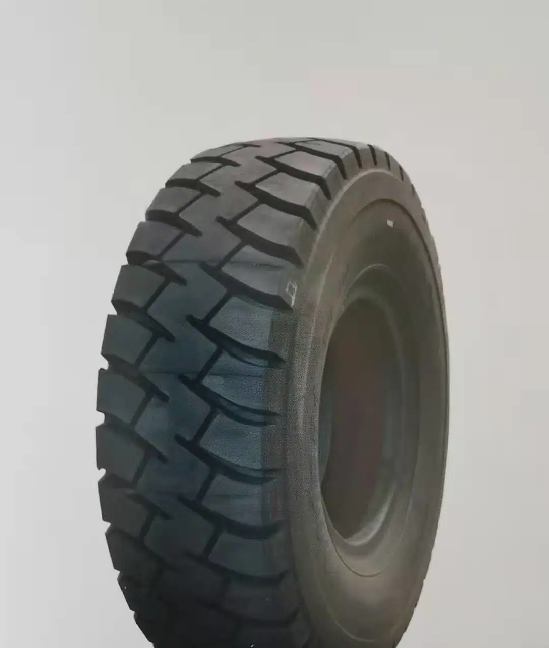 Hot Selling High quality/High cost performance Transport Heavy Duty Truck Tire Large Construction Vehicle Tires 29.5r25