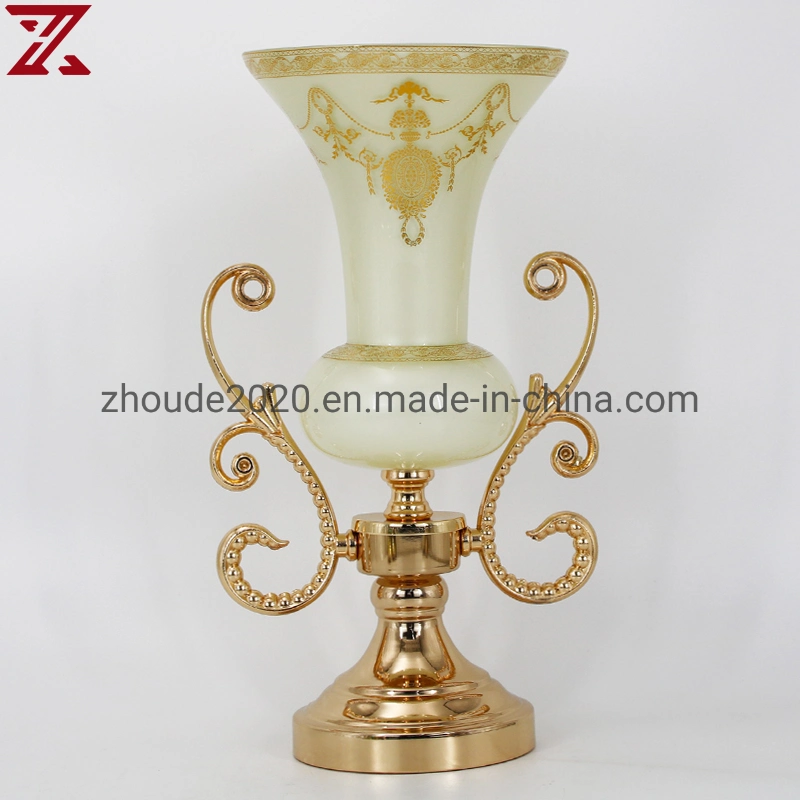 Personalizada de Fábrica vaso de vidro com suporte de metal gold plating Taça de Frutas branco creme suporte para velas para decoração de interiores