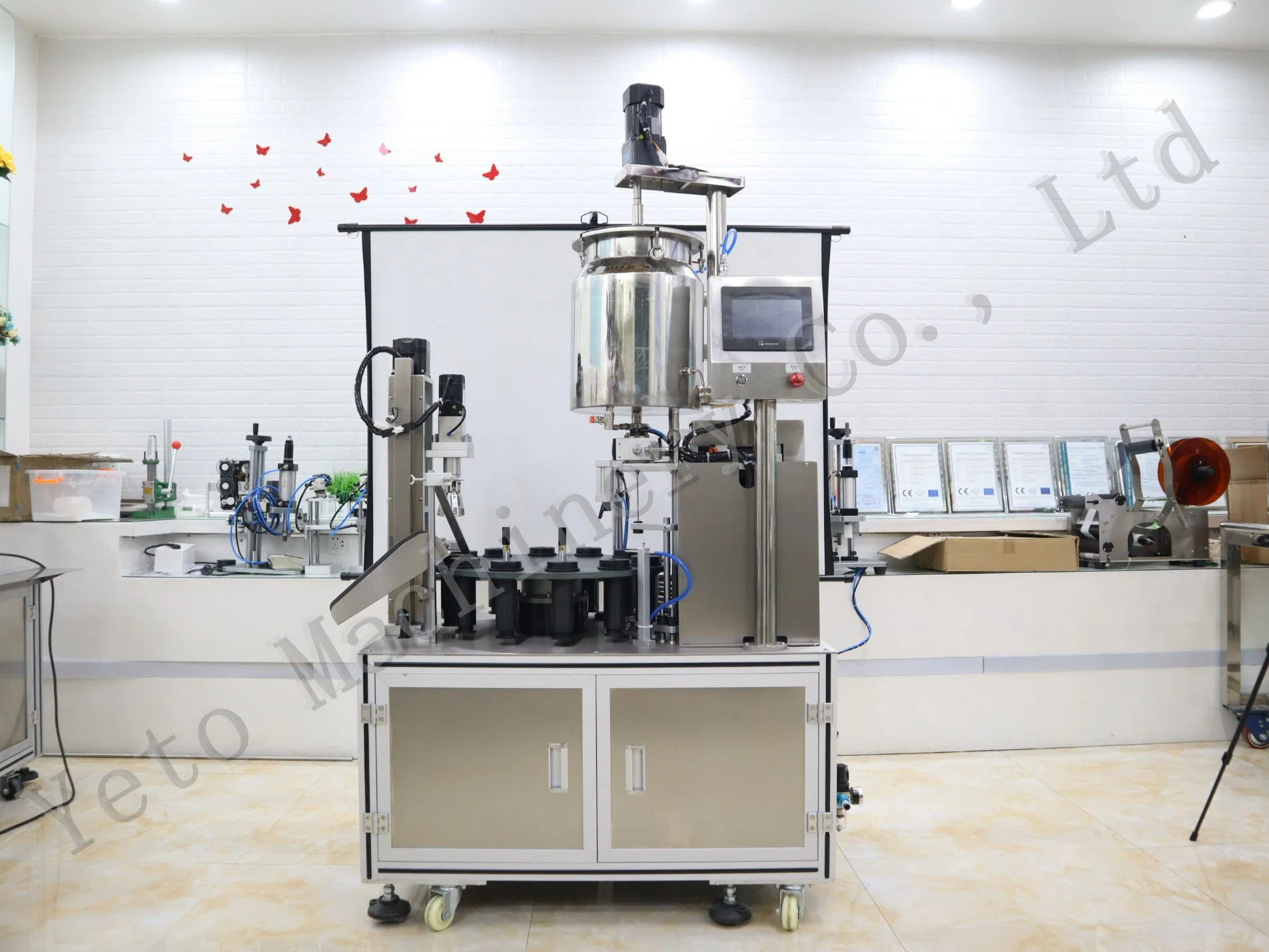 Machine de remplissage automatique de produits de maquillage à haute viscosité
