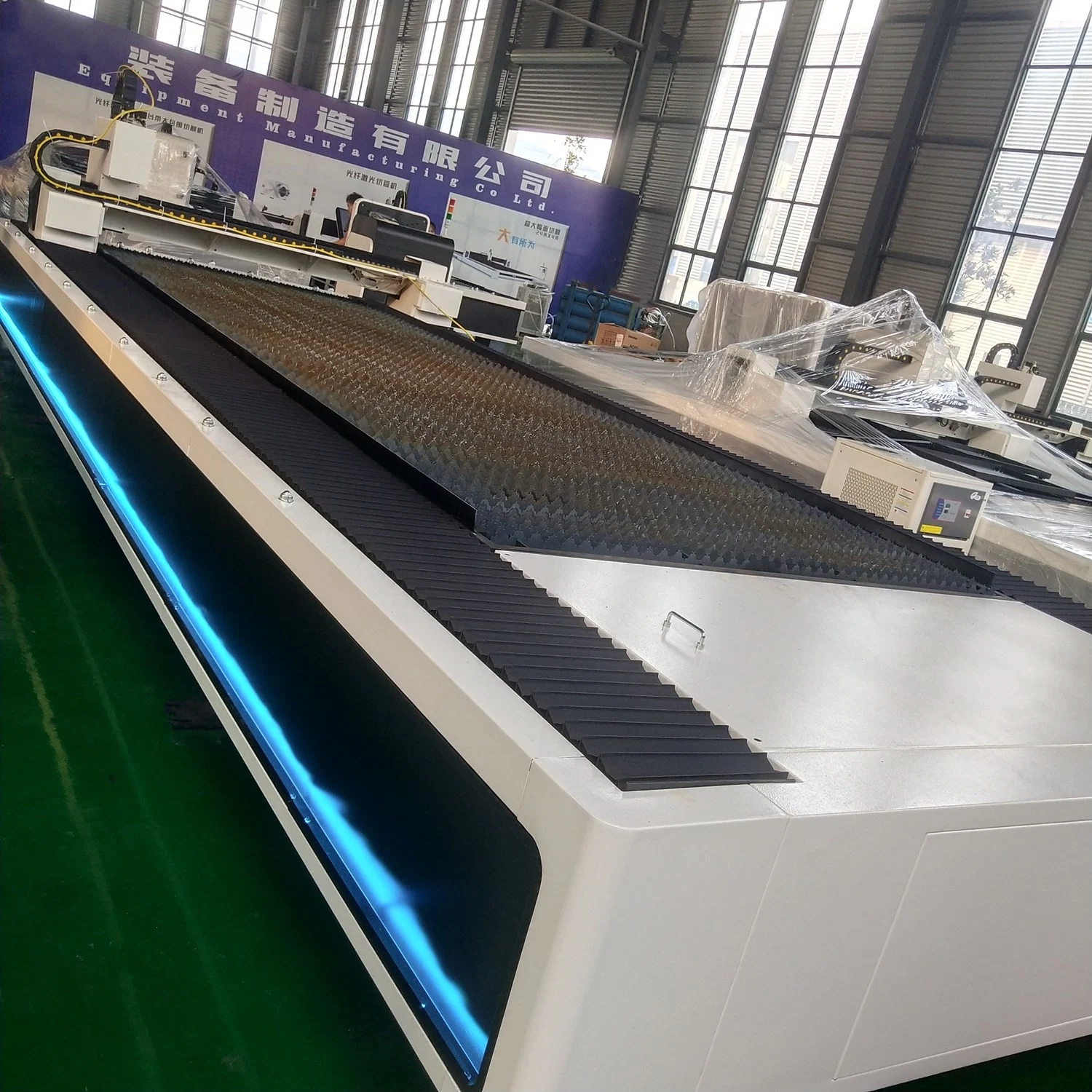 High Precision Fiber Laser Cutting and Engraving Machine for Metal-6015