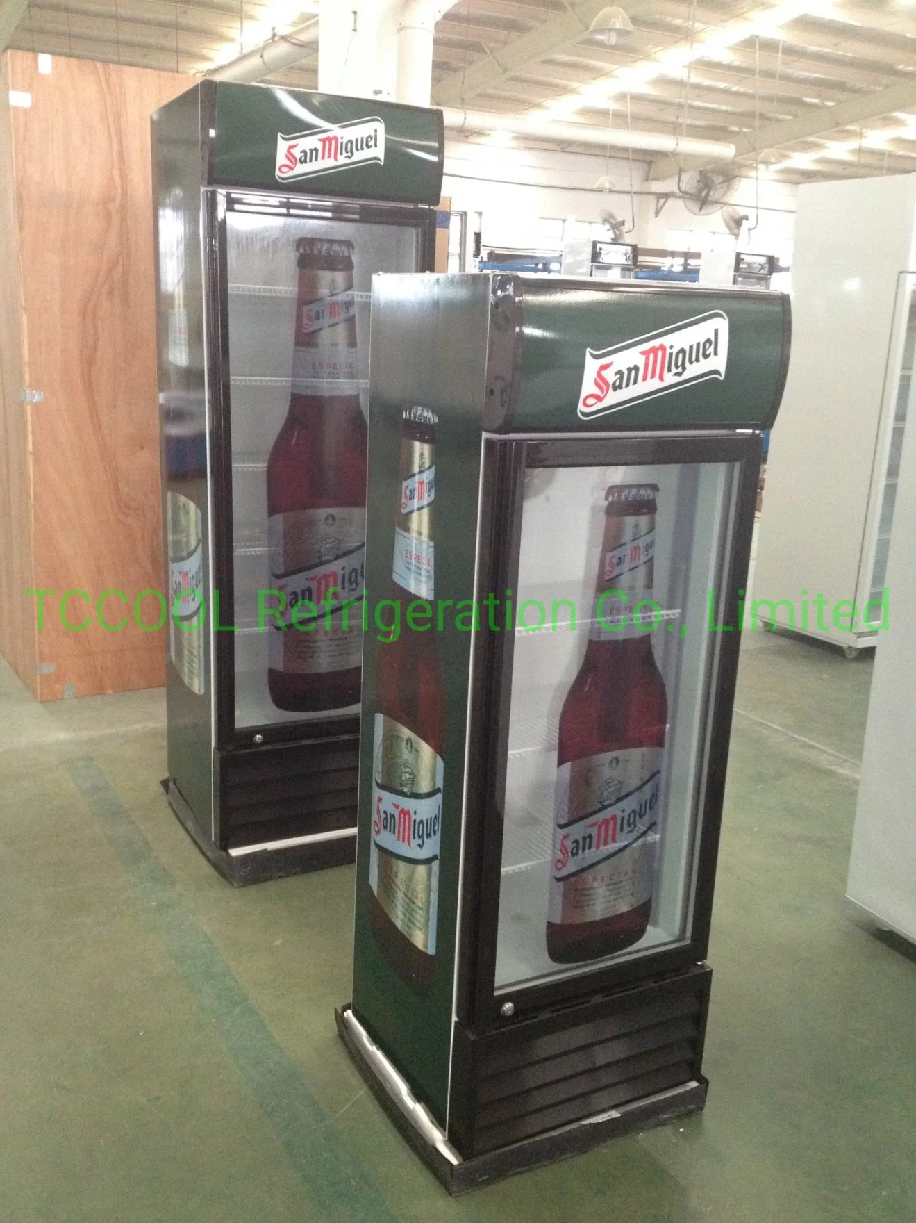 Commercial Vertical Glass Door Refrigerated Cooler for Beer Company