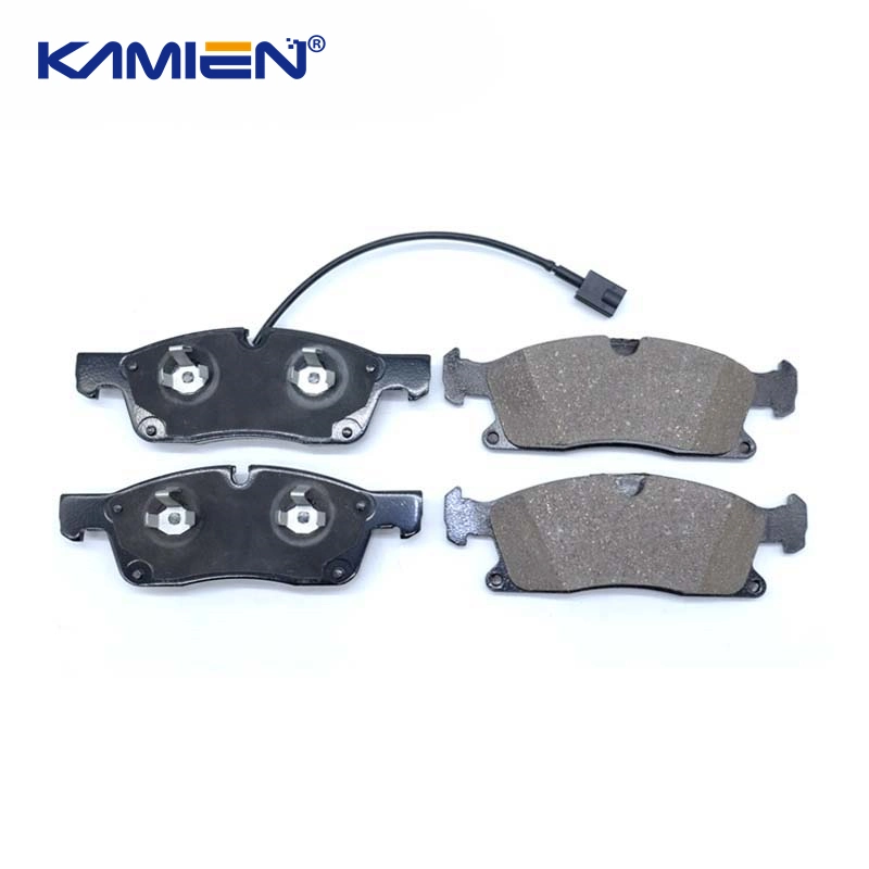 Car Accessories Ceramic Front Disc Brake Pad for Toyota Auto Parts (673004427)