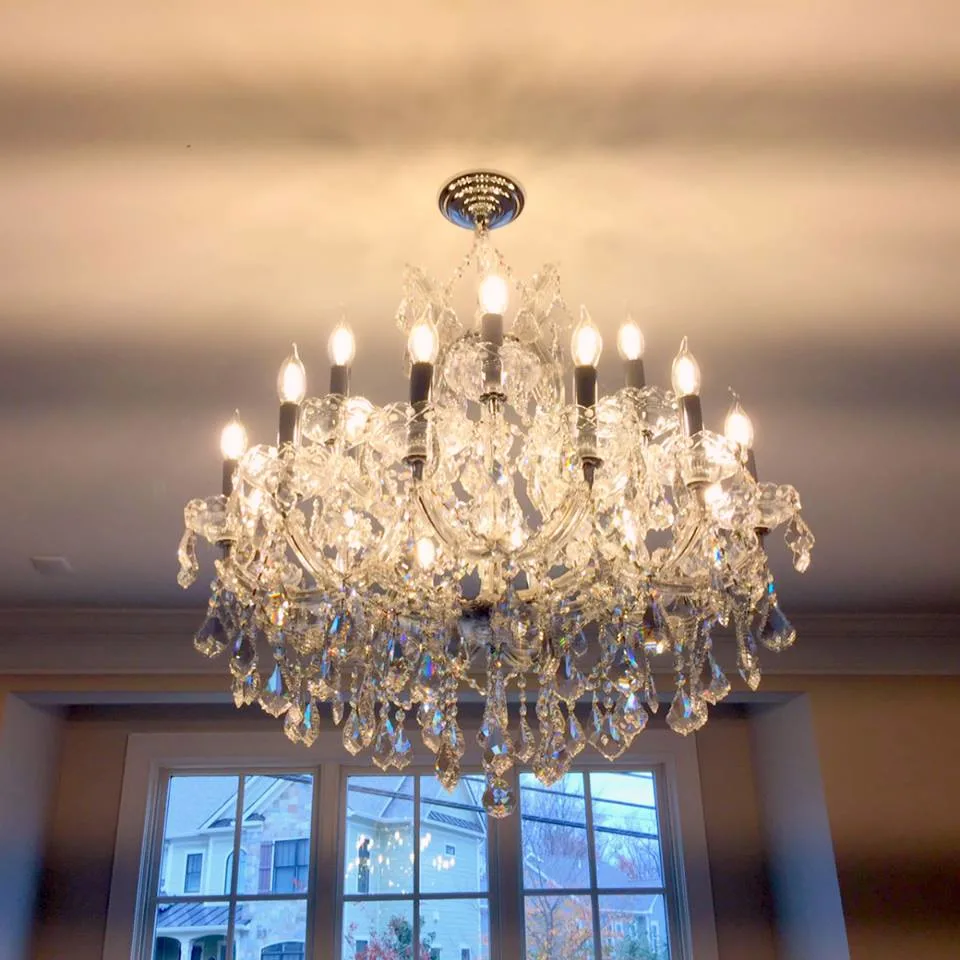Venda por grosso de Iluminação Interior LED Profissional Vela decoração clássica Maria Teresa banquete de núpcias Lustre