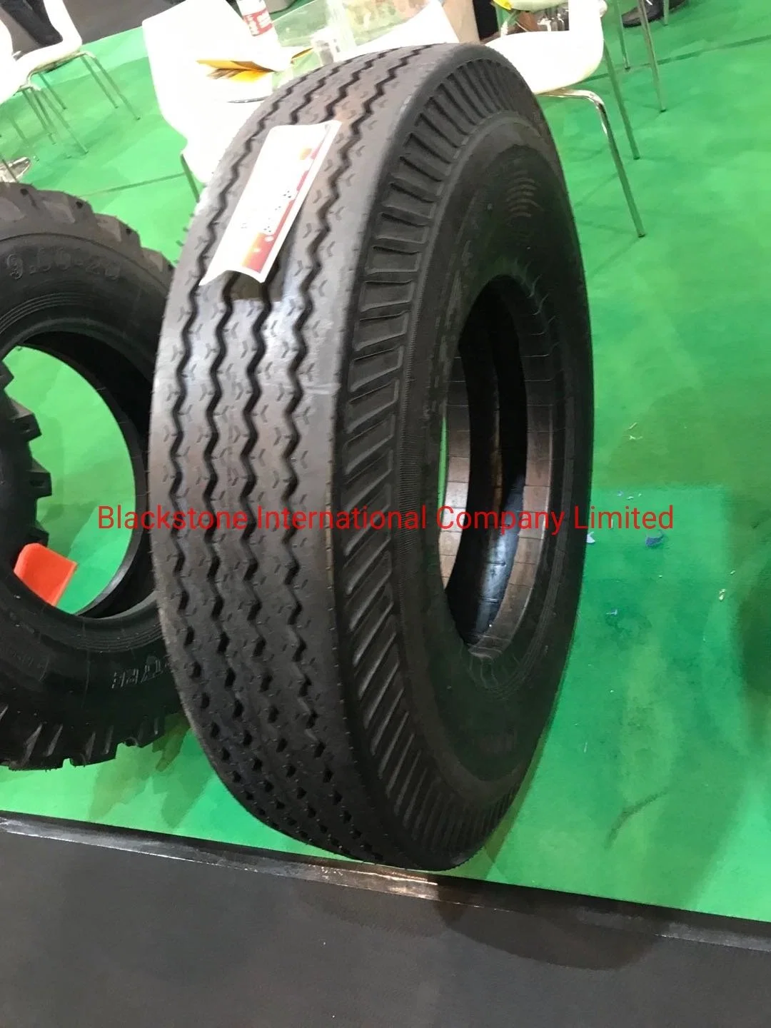 LKW Reifen Motorrad leichte Reifen in China Innenrohr hergestellt