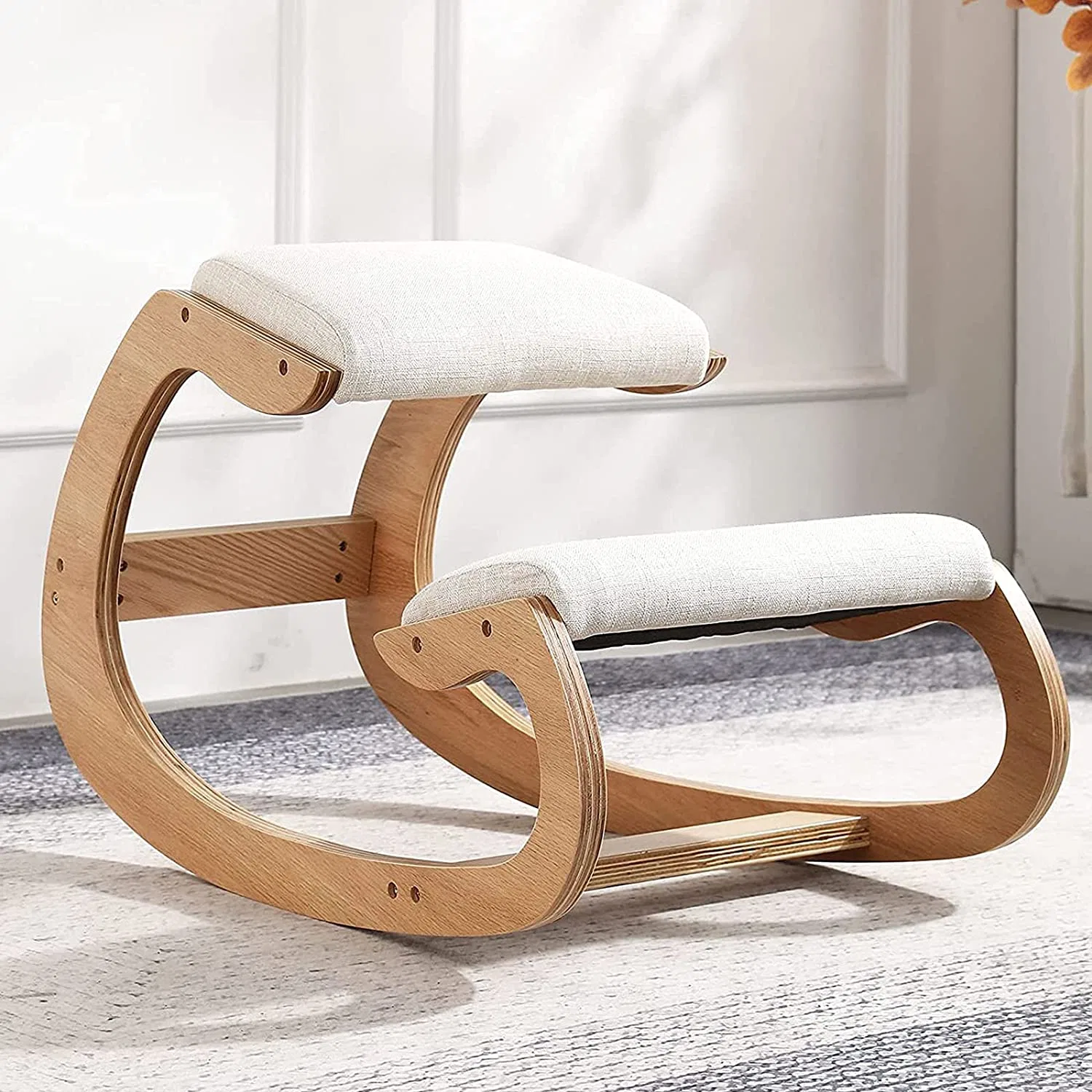 Chaise d'ordinateur de bureau qui vous aide à redresser votre dos