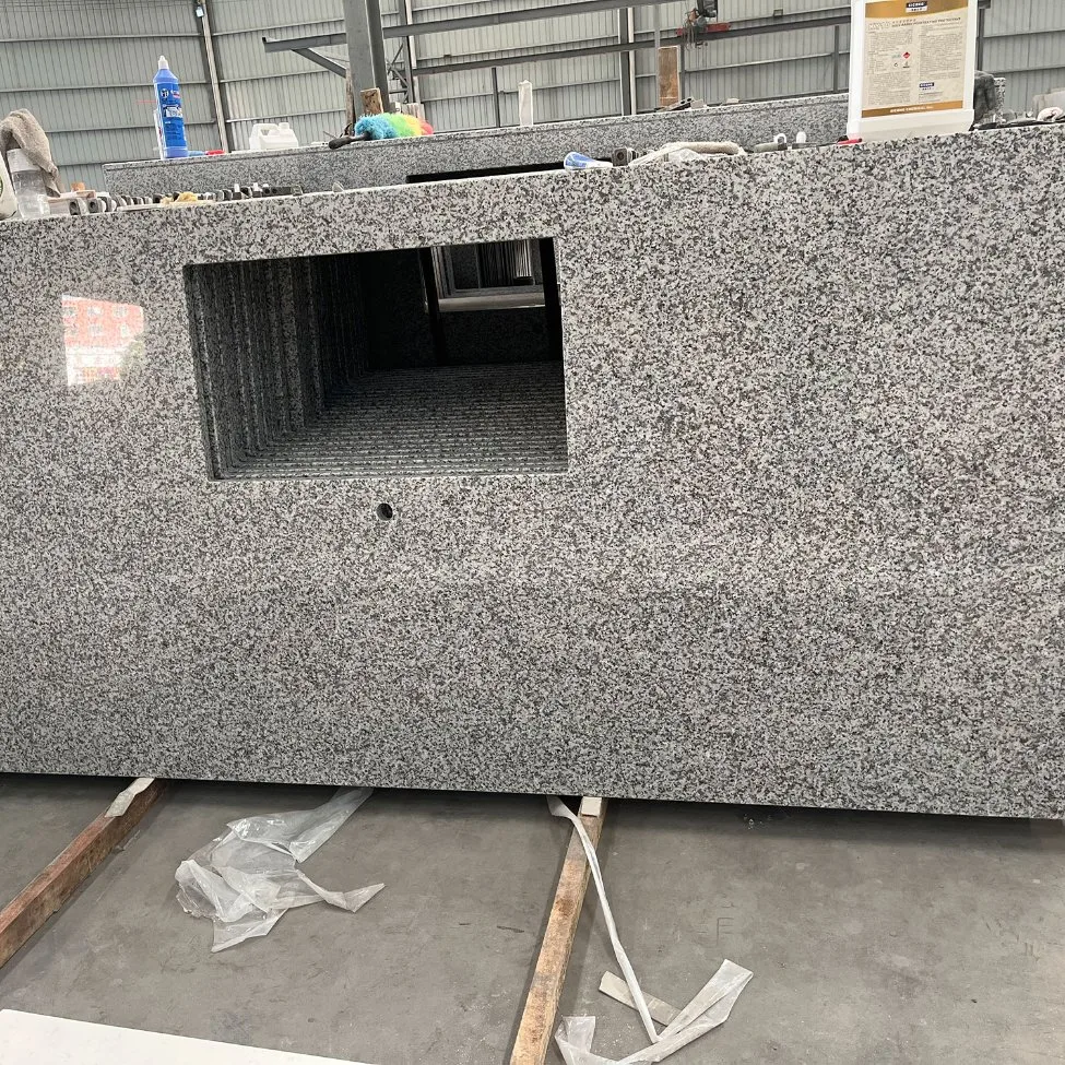 Günstigste China White Grey Granit Arbeitsplatte Arbeitsplatte Küche Insel Top