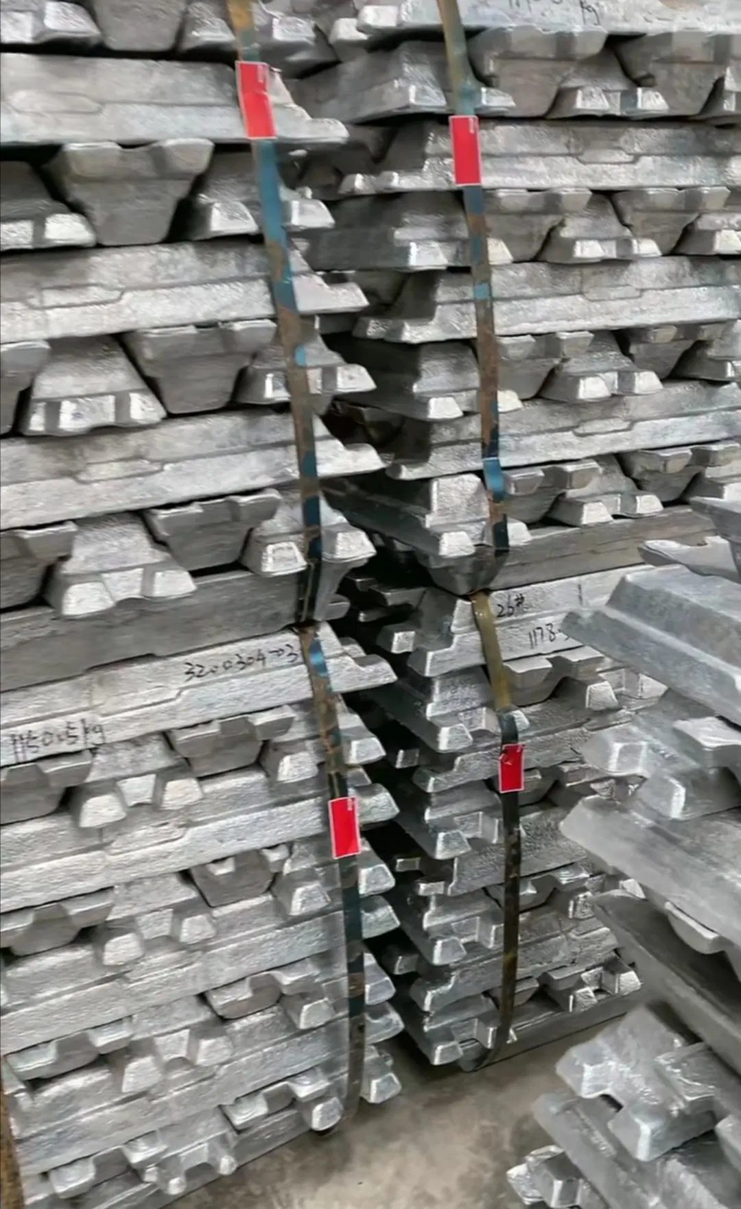 China High Content Aluminum Ingot A7, A8, etc