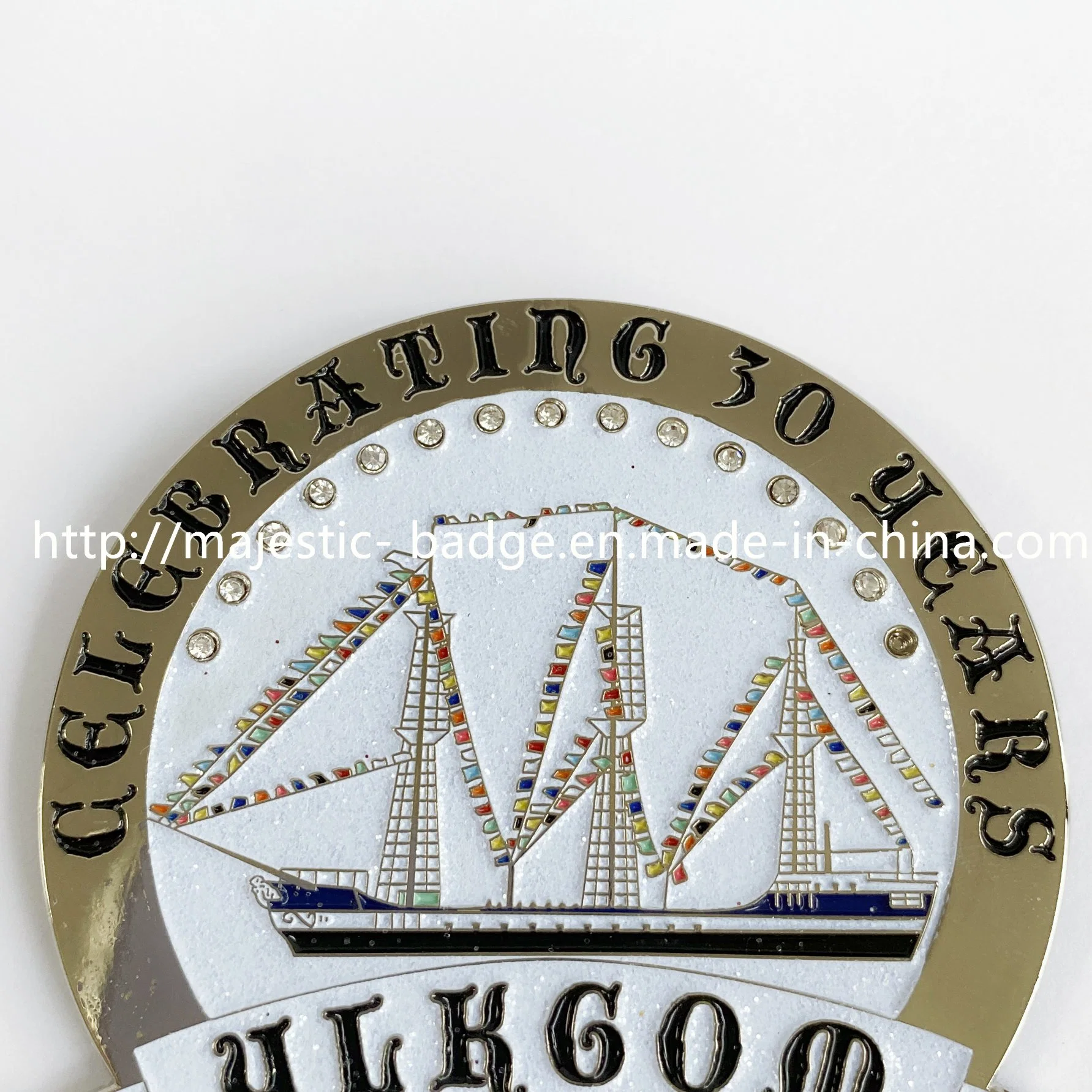 Customized Soft Enamel with Glitter Badge