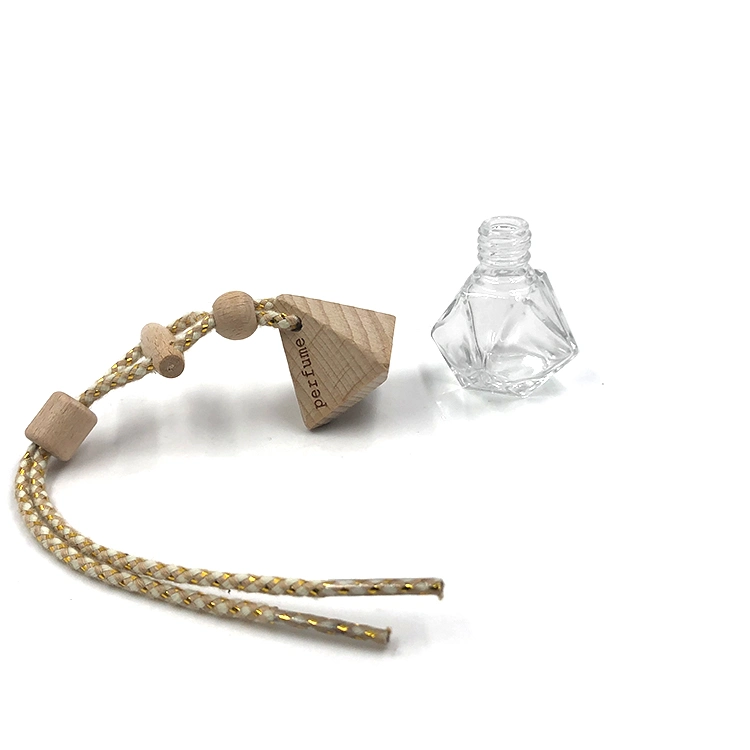 Refillable Diamond Shape 8ml Glass Hanging Car Fragrance Bottle with Oak Cap