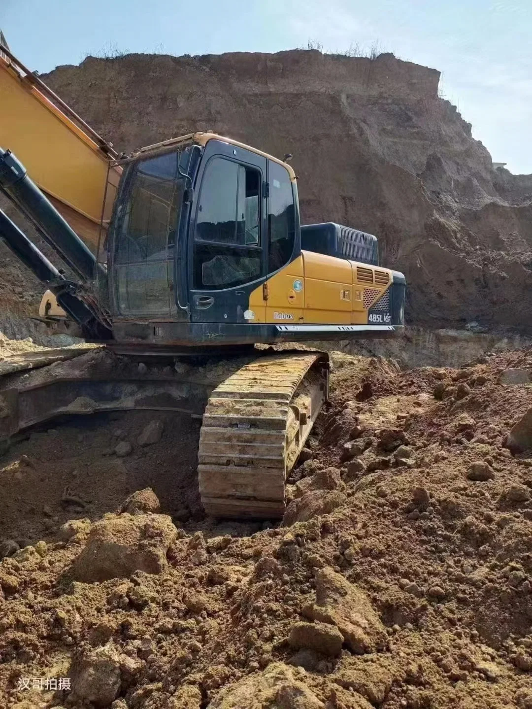 Second-Hand Hyundai 220-9 Excavators Heavy Machinery Hyundai 485 Crawler Earth-Moving Equipment Excavator Good Quality