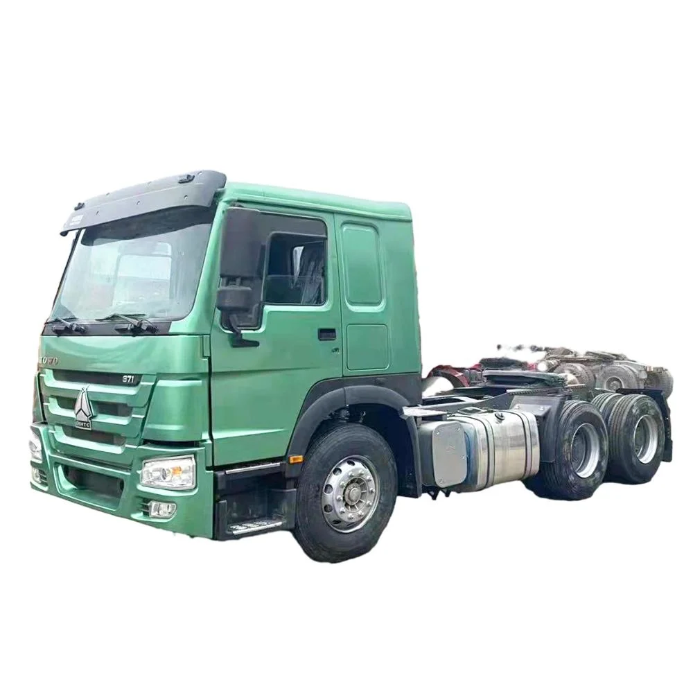 Sinotruk HOWO 450HP 6X4 Trailer Head Used Tractor Truck for Sale in South Africa