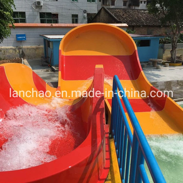 Les enfants Mini Boomerang glissoire d'eau pour l'Amusement parc à thème de l'eau