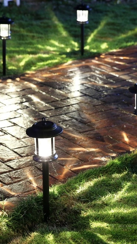 Outdoor IP65 Waterproof Wireless LED Solar Power Ground Lawn Walkway Bright LED Garden Solar Light