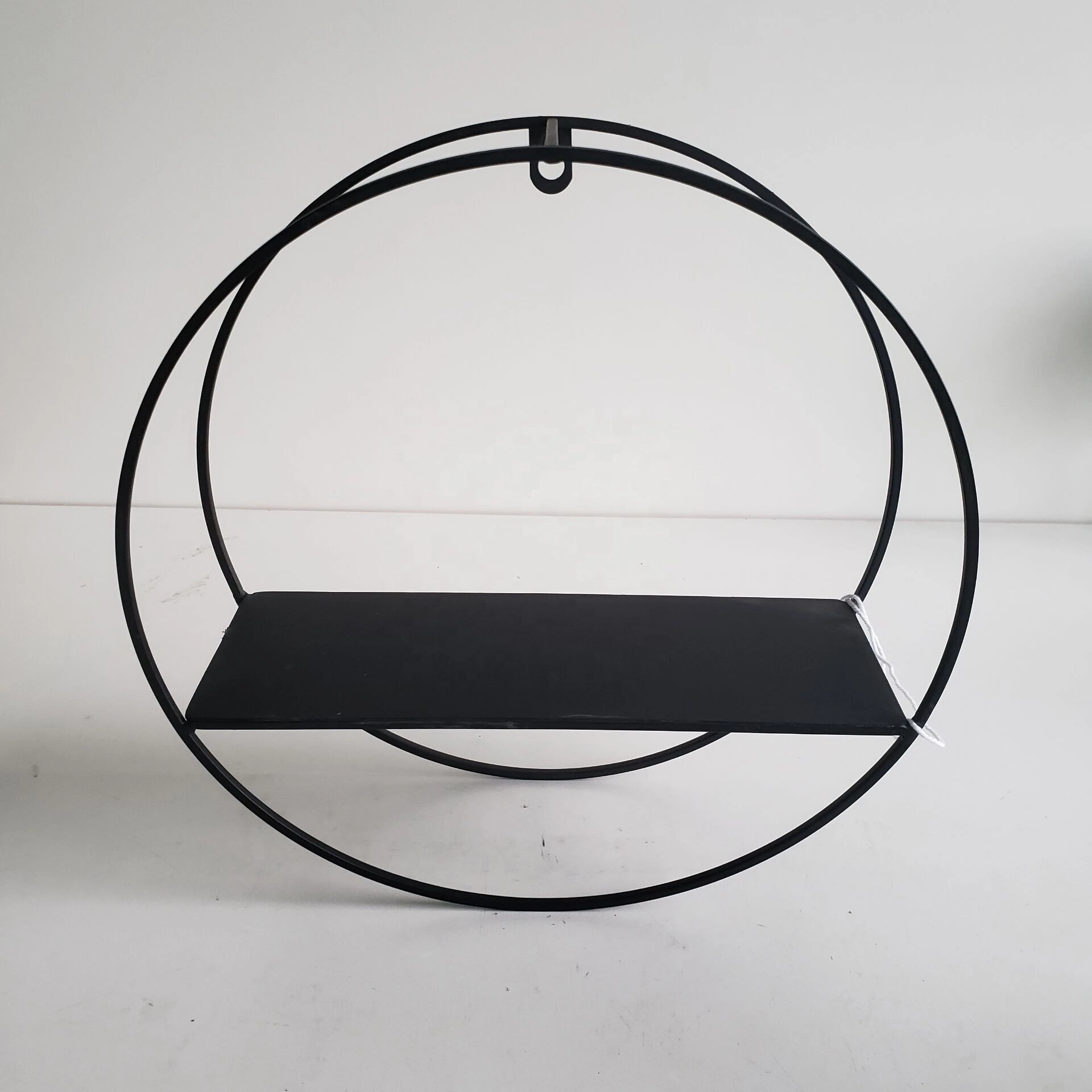 Venda a quente circular simples visualização de estilo preto decorativas Jardim fio metálico de Parede Prateleira decorativa suporte da Plantadeira