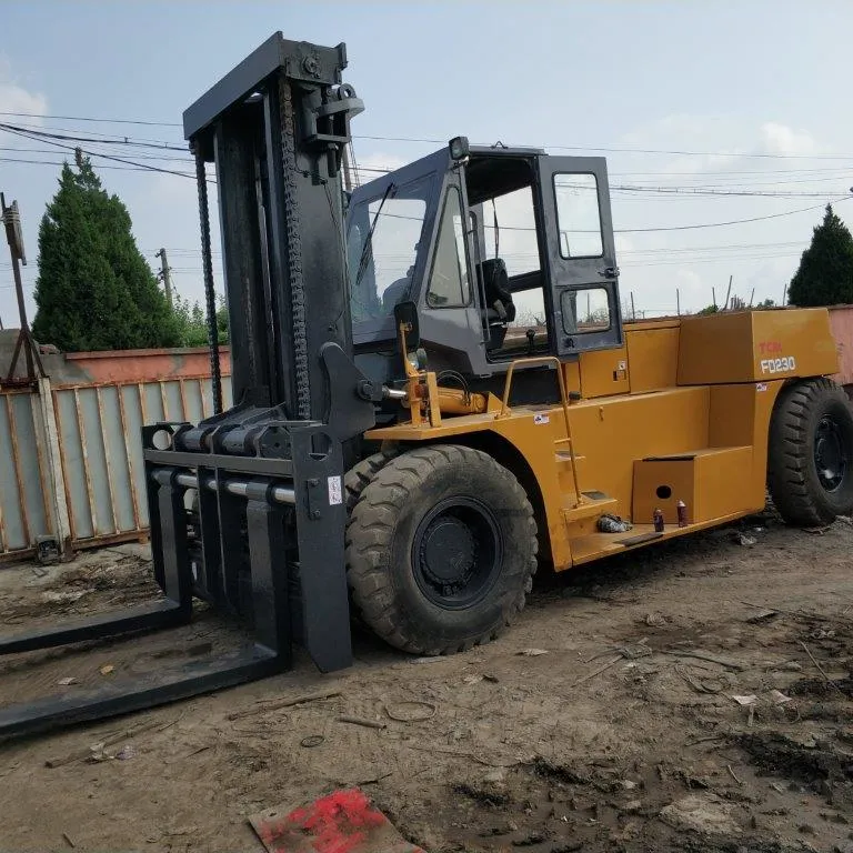 Chariot élévateur utilisé TCM FD230 en bon état