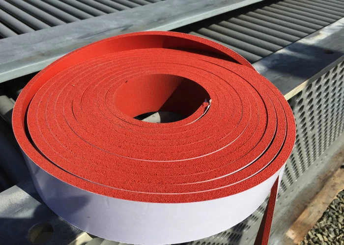 Customize Size Close Cell Silicone Sponge Stripe, Silicone Foam Stripe Backing Adhesive 3m (3A1002)