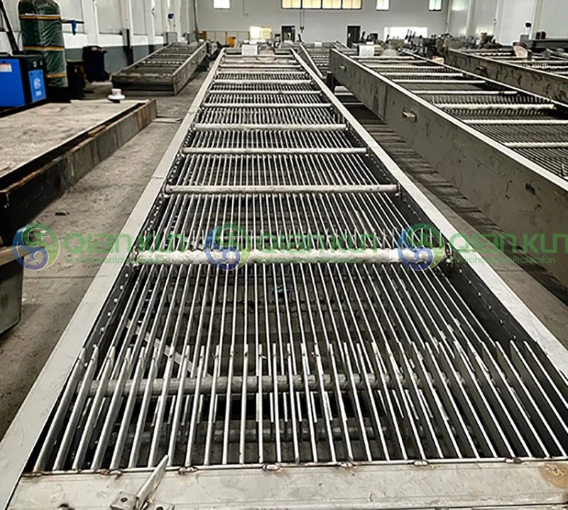 Wwtp Clean Waste Water Pretreatment Automatic Metal Mechanical Rotation Trash Rake Bar Screen