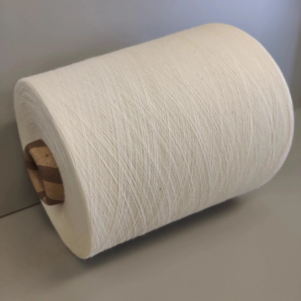 High-Elastic Pure Cotton Yarn 26s/1 Ring Spun Combed for Weaving