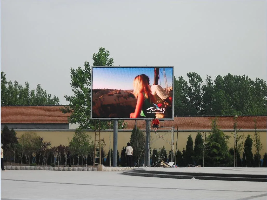 P6 High Brightness Video Wall Board Outdoor Waterproof Full Color LED Display for Building and Square