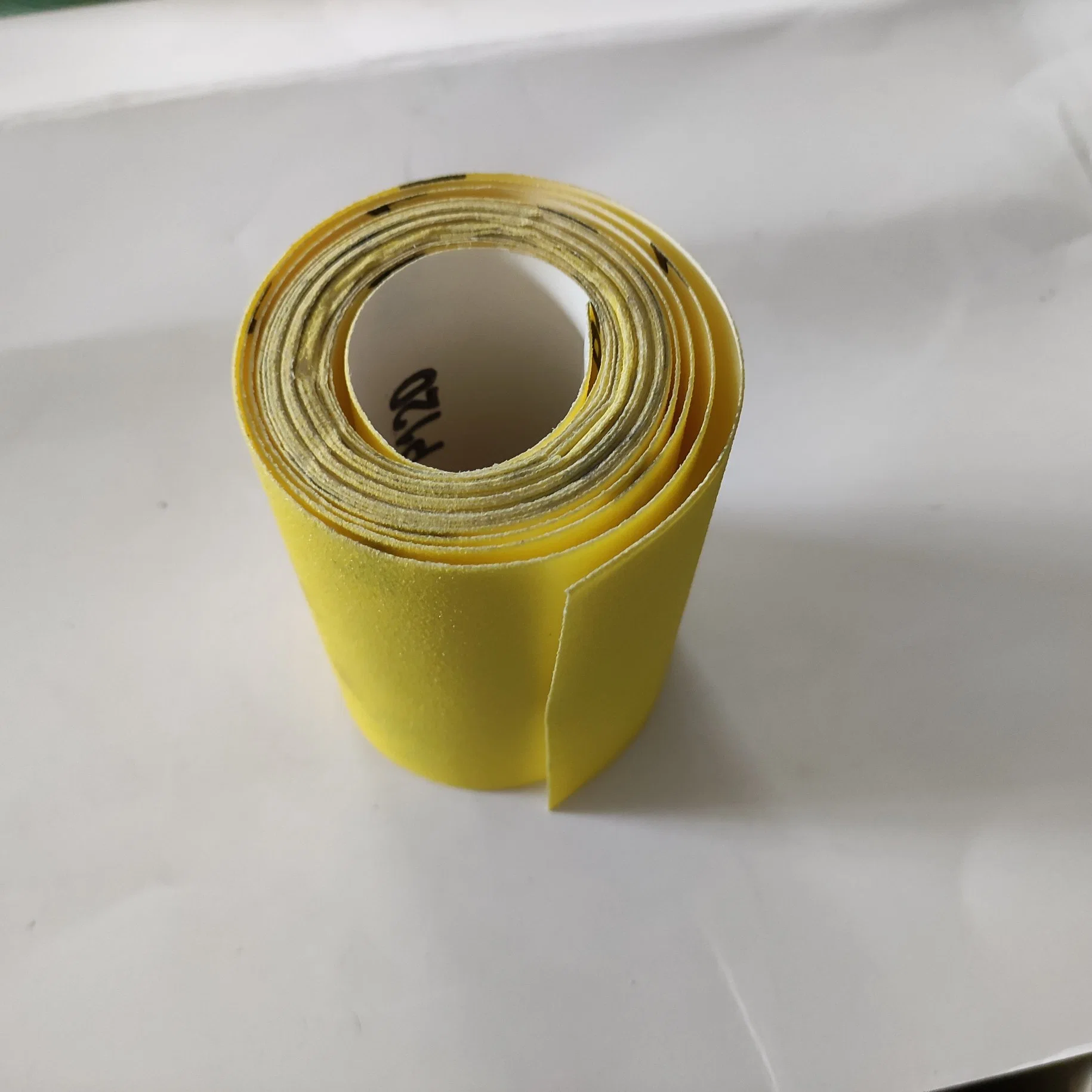 Colorful Sand Paper Roll White Paper Yellow Aluminum Oxide