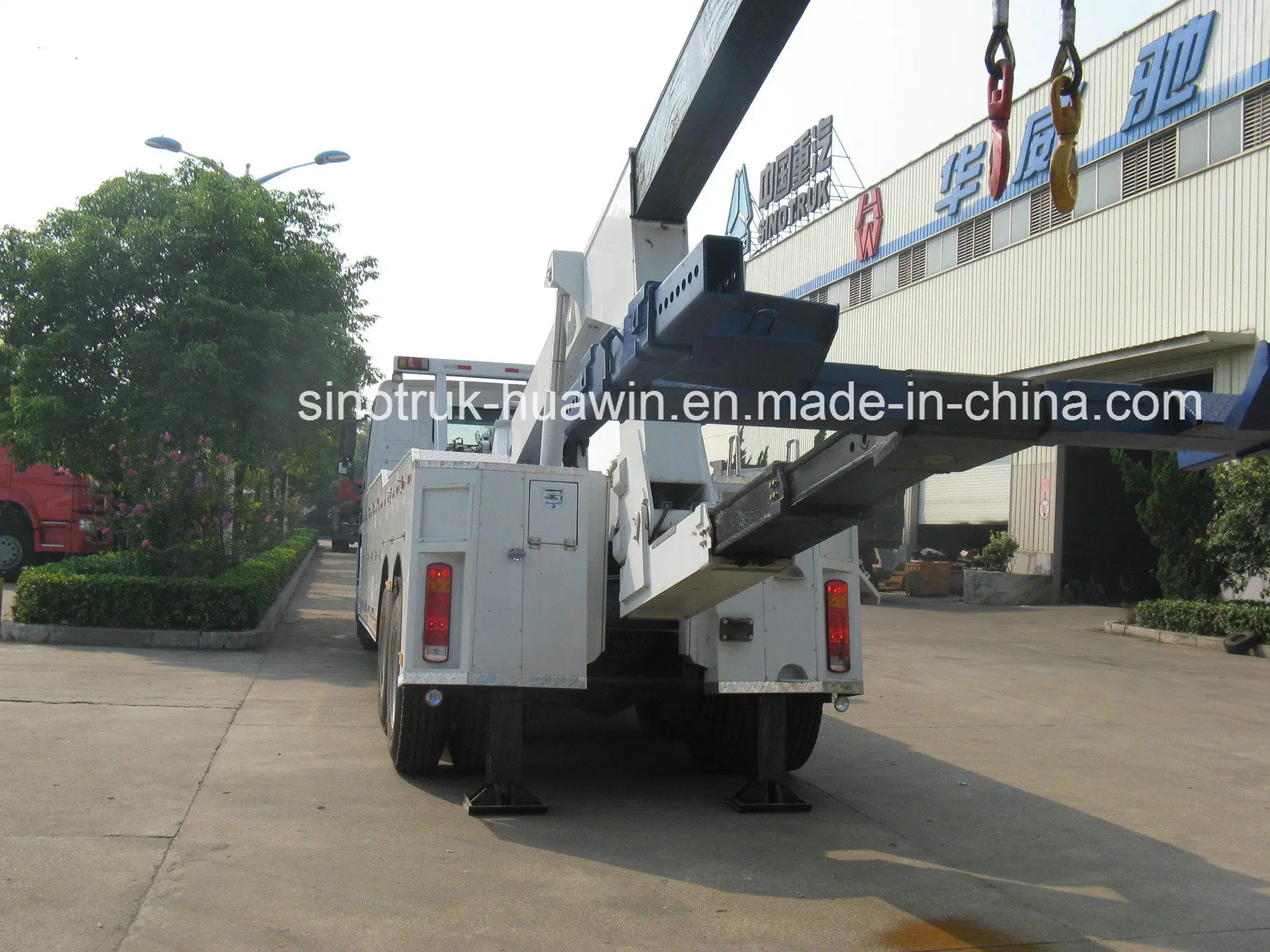 High quality/High cost performance  Sinotruk Wrecker Towing Truck