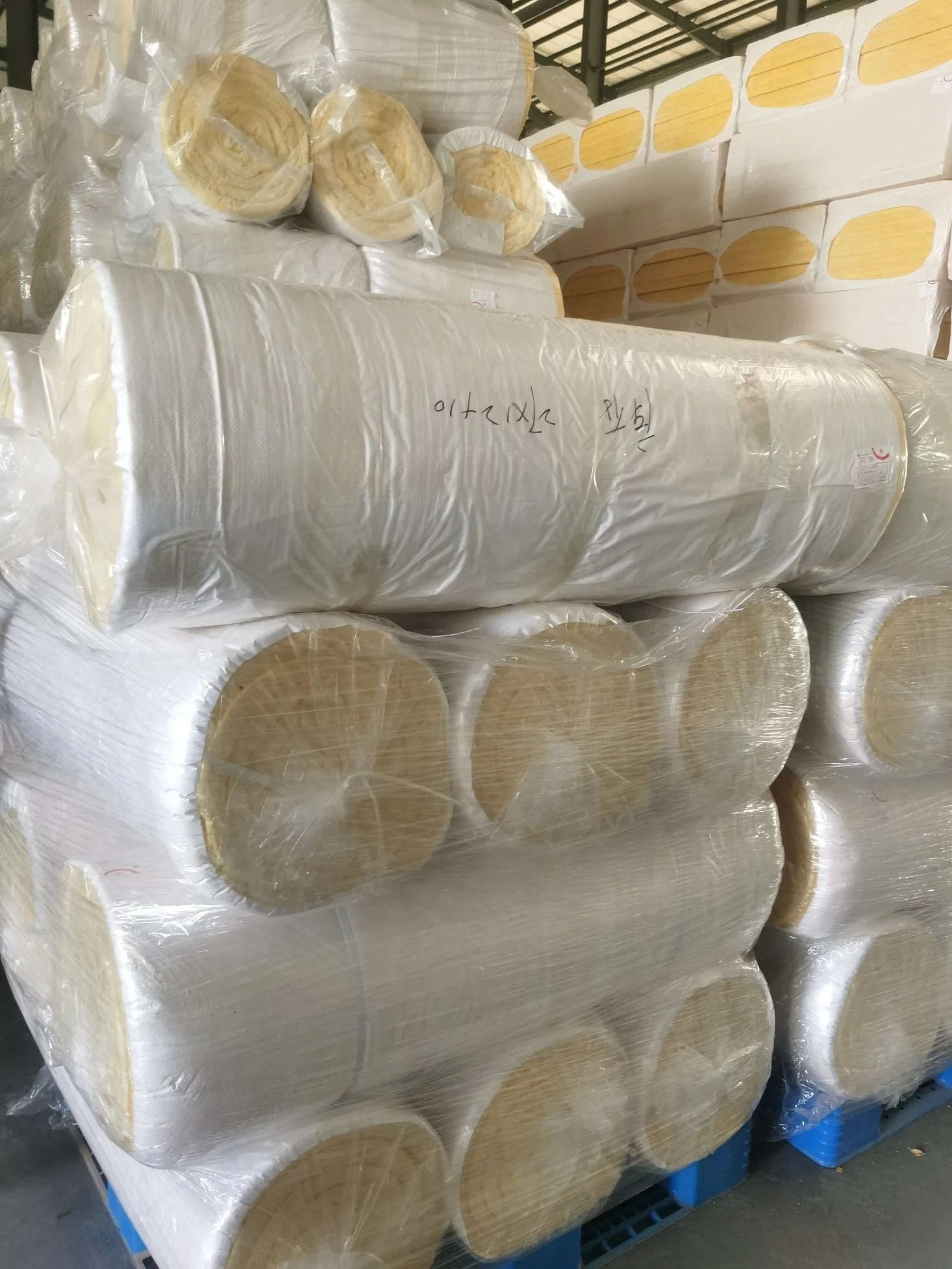 200mm Thickness Class A1 Fireproof Glasswool Blanket for Buidling Thermal Insulation