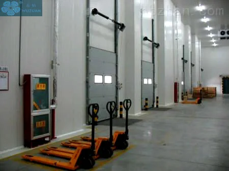 Electric Thermal Insulated Industrial Galvanized Steel Sectional Overhead Sliding Door for Warehouse / Cold Room