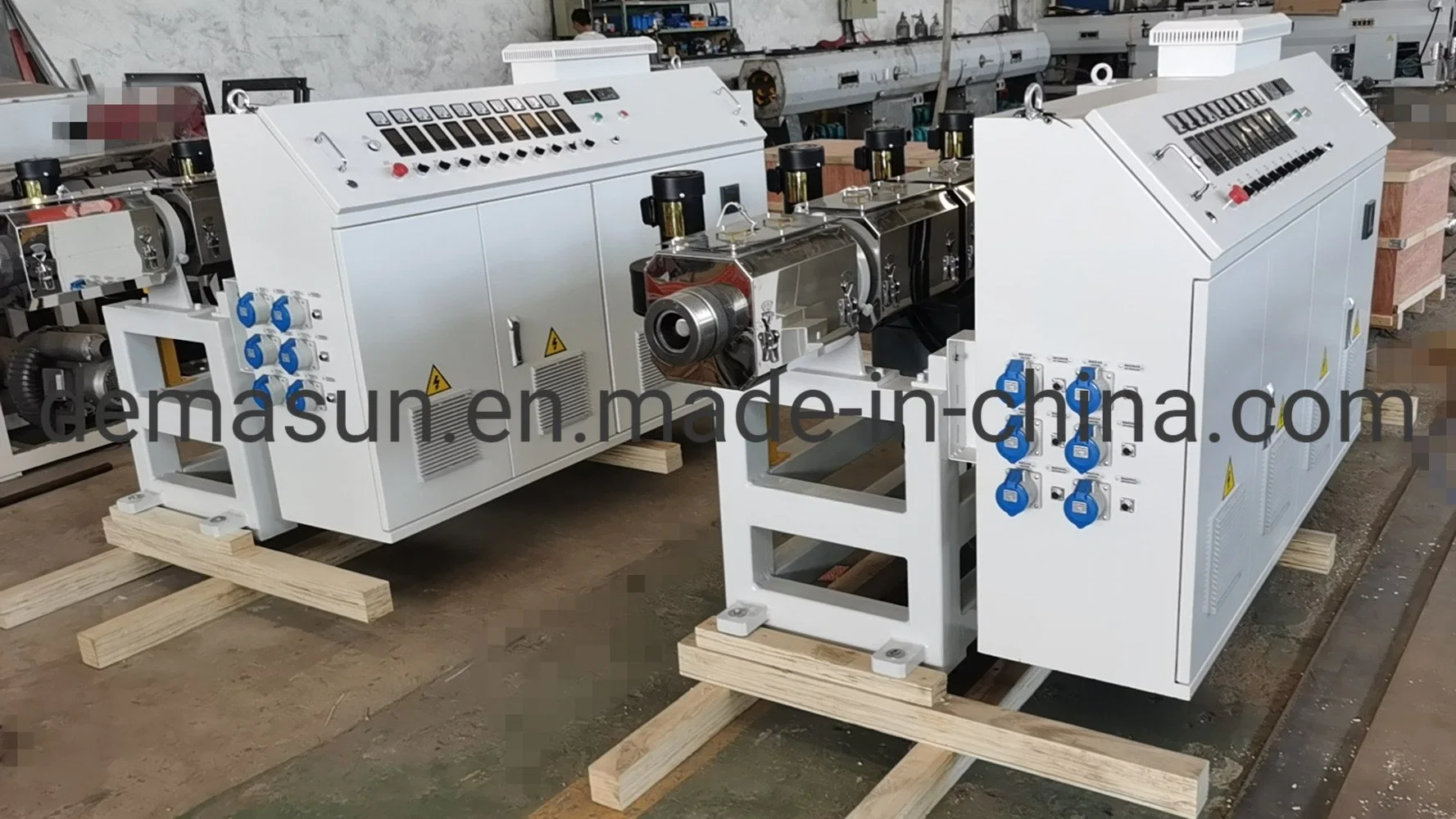 Ligne de tuyaux en plastique PVC PVC PE PEHD PPR Tube d'irrigation de drainage des eaux de l'extrudeuse Making Machine Machine Machine tuyau d'EXTRUSION Extrusion