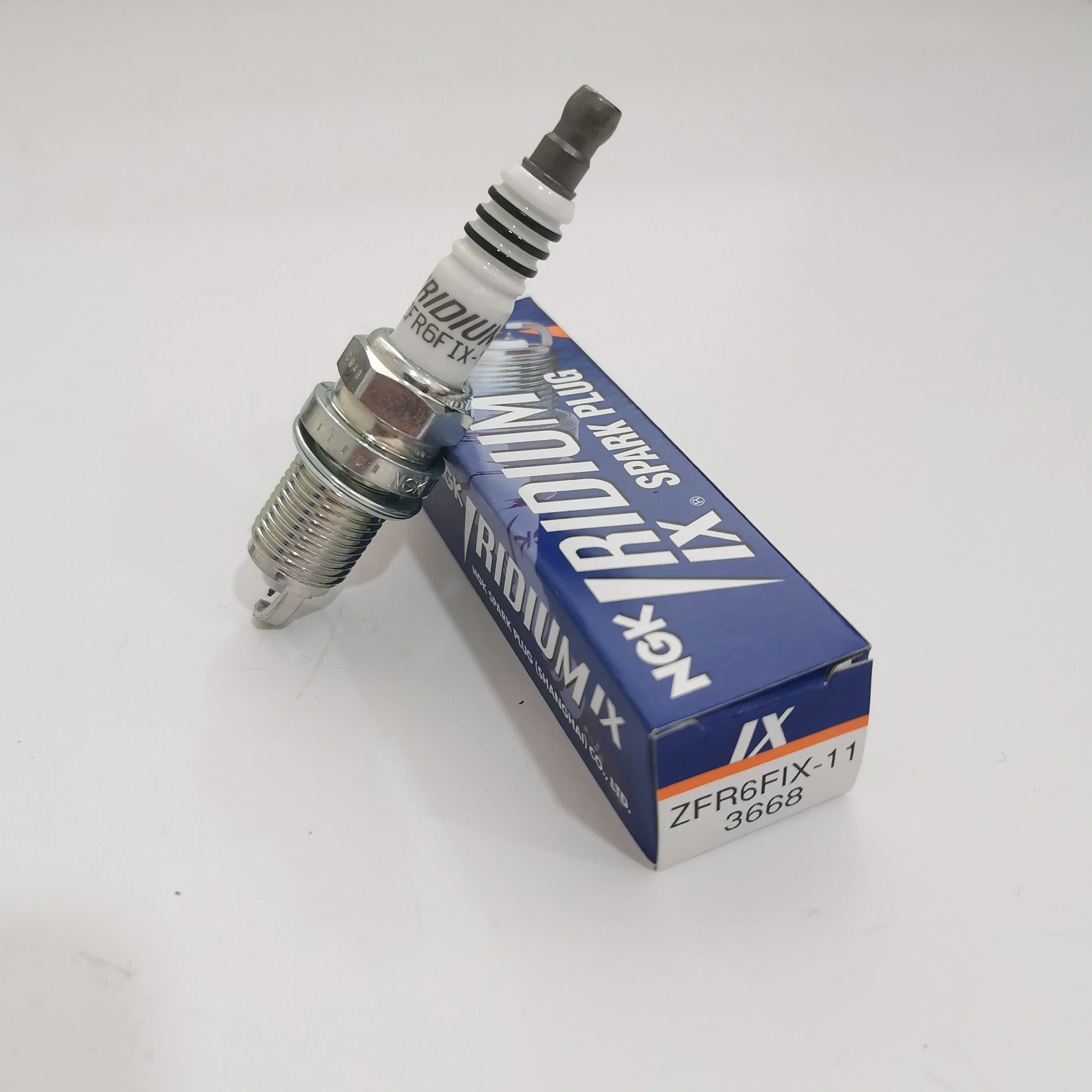 Ngk Orininal Spark Plugs Genuine Auto Engine System Performance Auto Bujia 3668 Zfr6fix-11 98615615j H98615615j for Sixth-Generation Accord