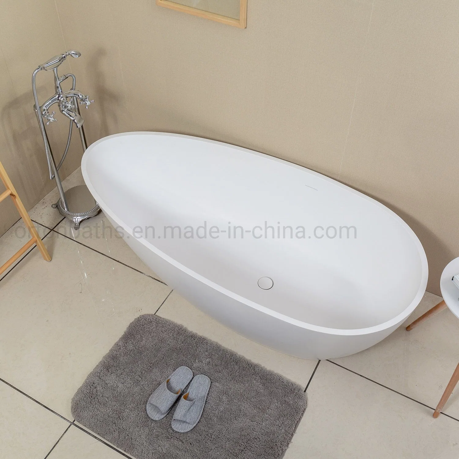 Oval Modern Sanitary Ware Bathroom Furniture Solid Surface Bathtub for Dubai Market