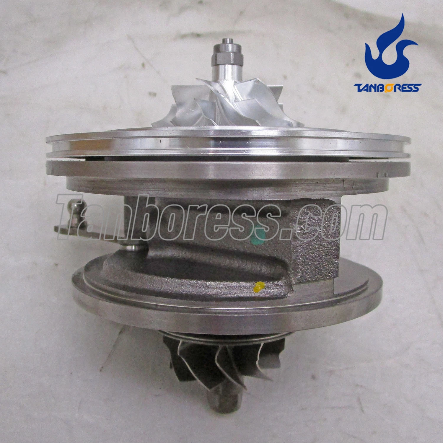 Turbocharger cartridge for Nissan NP300 Pickup 2.5 dCi 133 HP 53039700262 5303-970-0262 turbo