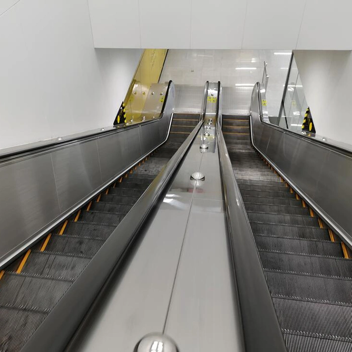 Hermosa buen precio en aleación de aluminio escaleras Escalera paso por el Centro Comercial